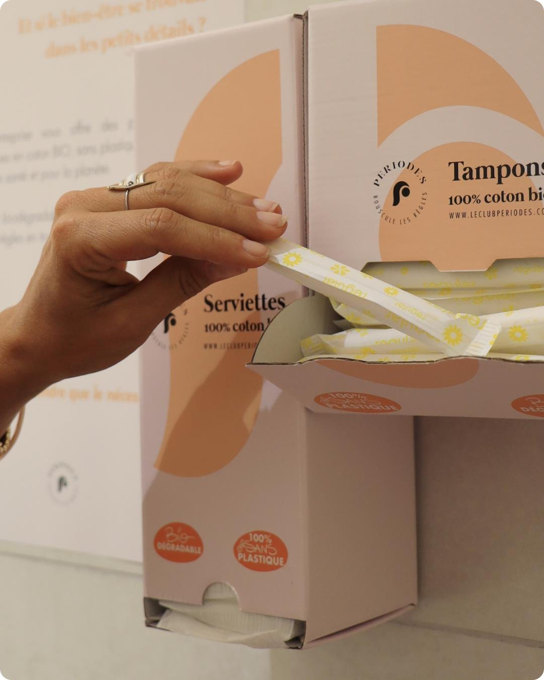 Image d'illustration pour : Distributeurs gratuits de protections hygiéniques .